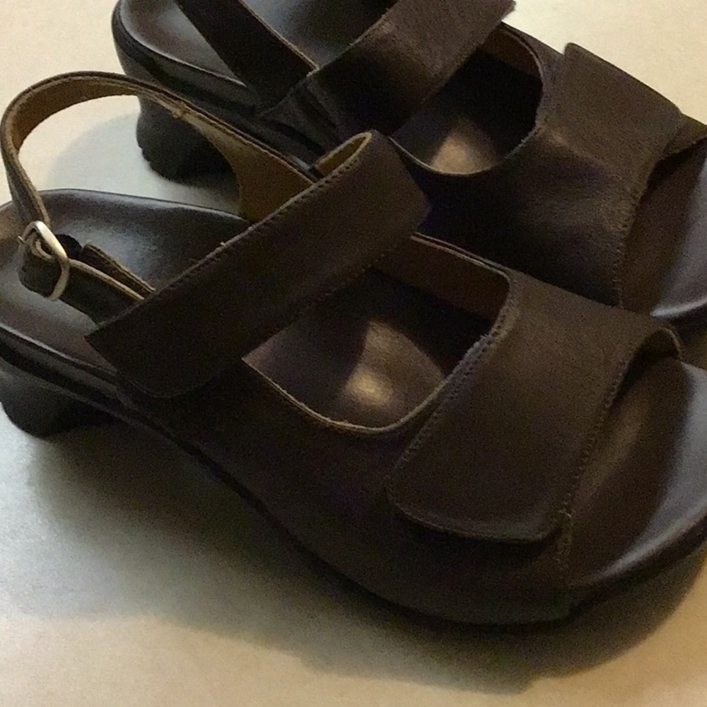 Women's Brown Sandals Akaishi - Picture 2 of 5